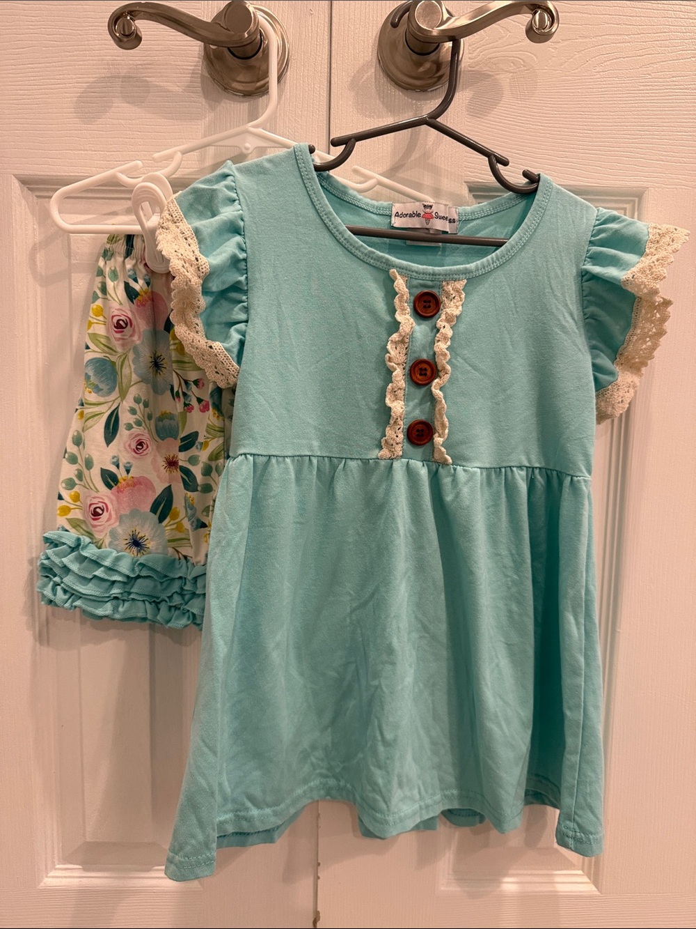 Able Aqua Lace-Trim Ruffle Sleeve Top